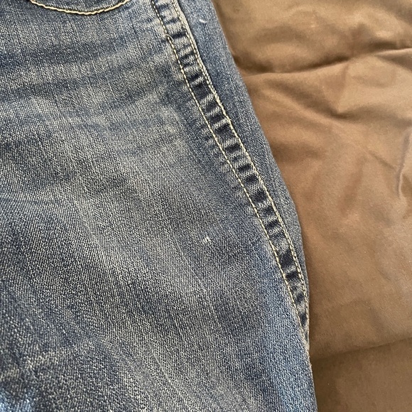 Wrangler Rhinestone Pocket Low Rise Boot Cut Jeans - Picture 7 of 11